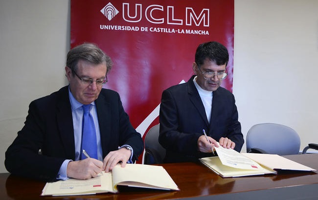 La Universidad de Castilla-La Mancha (UCLM) de España impartirá en la Universidad de Ibagué un posgrado en Derecho Público y Derecho Privado.